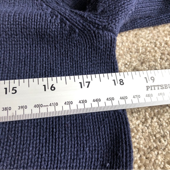 TOMMY HILFIGER MAVY KNITTED BIG LOGO SWEATER SIZE MEDIUM - Picture 8 of 8